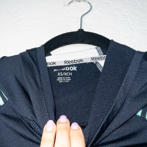 Reebok Navy & Green Speedwick Hooded Running Sweatshirt Size XS - Picture 3 of 8